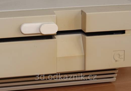 floppy-packa-fdd-lever-commodore-128d.jpg